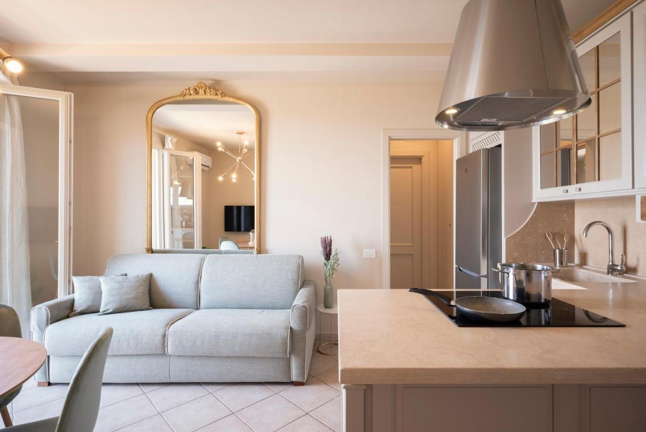Zefiro Apartments San Vincenzo Exteriör bild