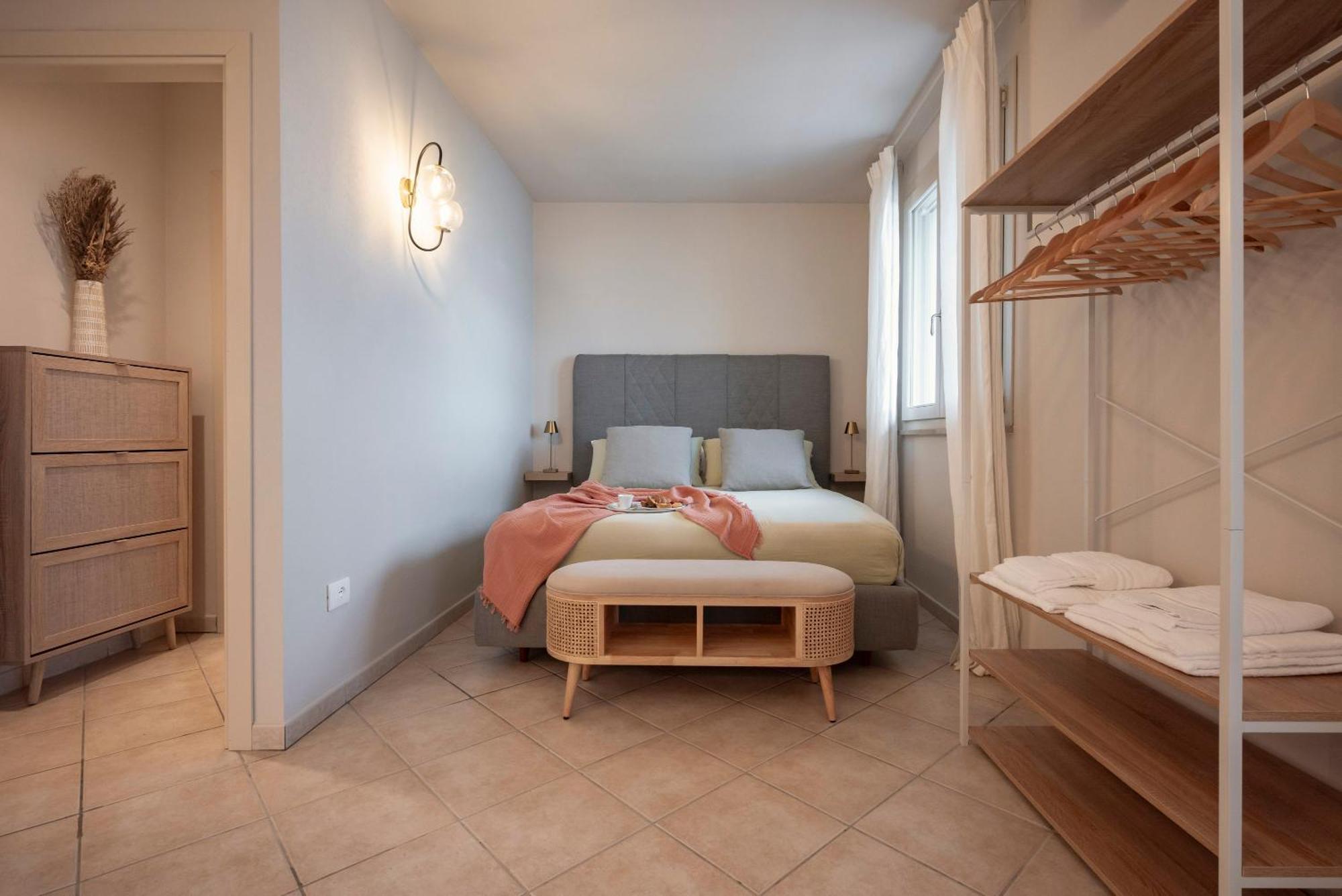 Zefiro Apartments San Vincenzo Exteriör bild